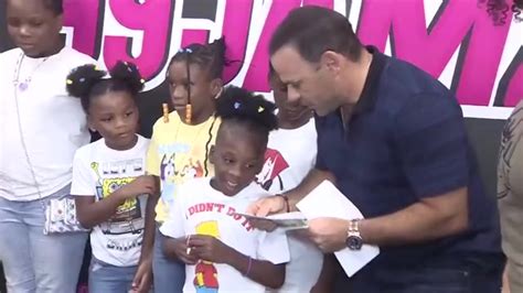 Local radio show surprises 6-year-old Miami girl who fended off would-be kidnapper with gifts, pizza party